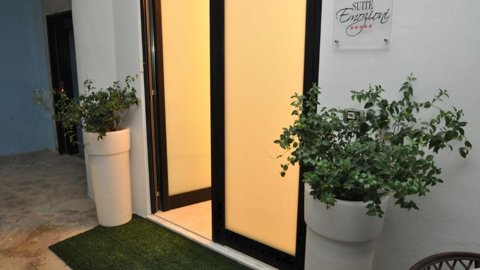 Suite White Elegance กัลลีโปลี ภายนอก รูปภาพ