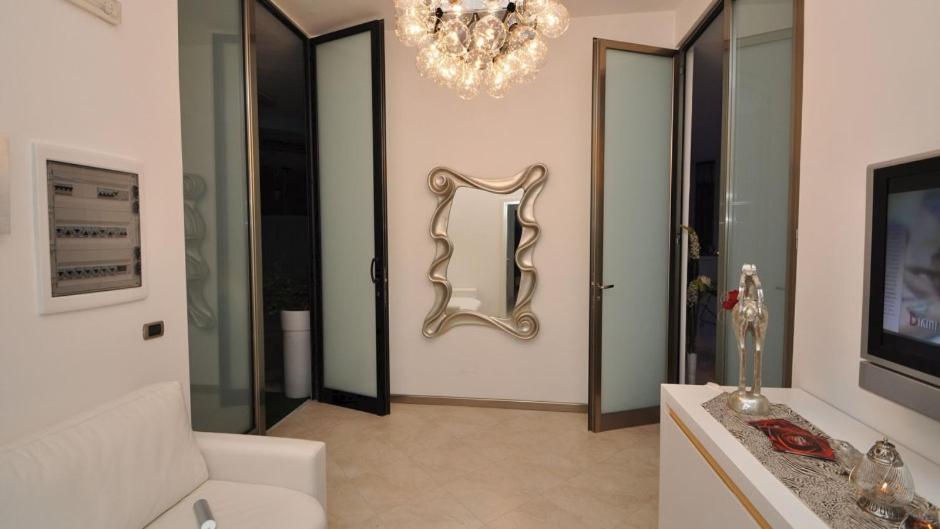 Suite White Elegance กัลลีโปลี ภายนอก รูปภาพ